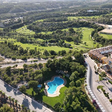 Apartamentos Lomas De Кампоамор Екстериор снимка